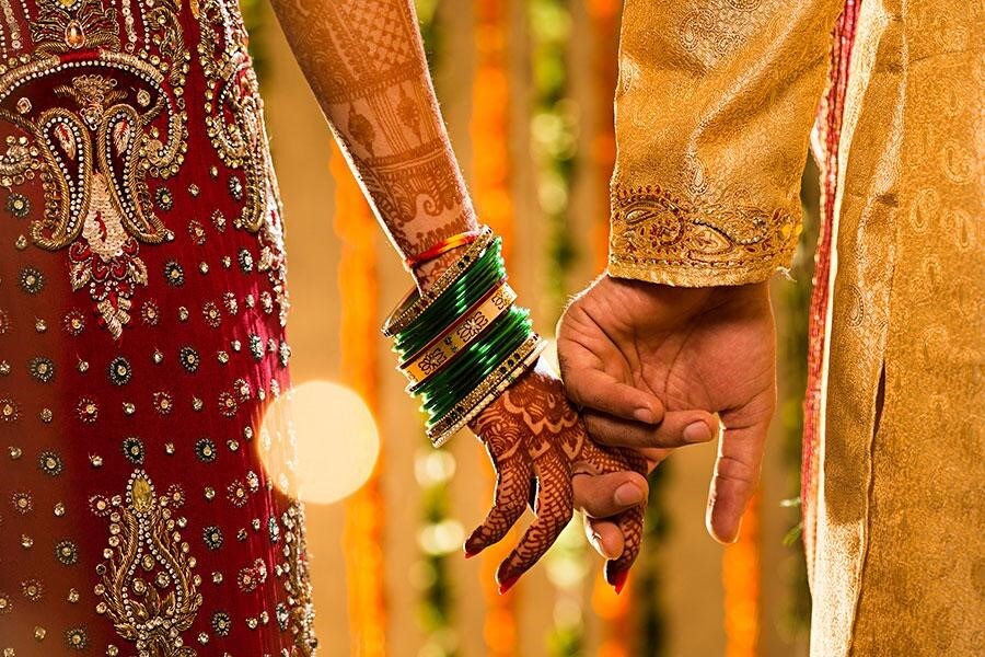 নববধূ বরকে অচেতন করে চাচার সঙ্গে পালালেন ১০ ভরি স্বর্ণ নিয়ে  